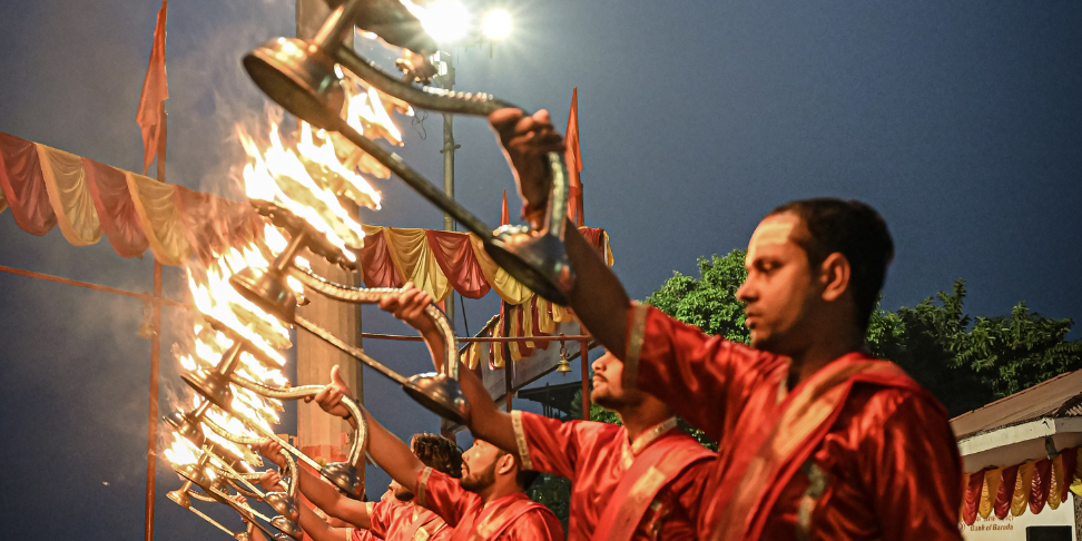 Ganga Aarti  Dashashwamedh Ghat, Varanasi