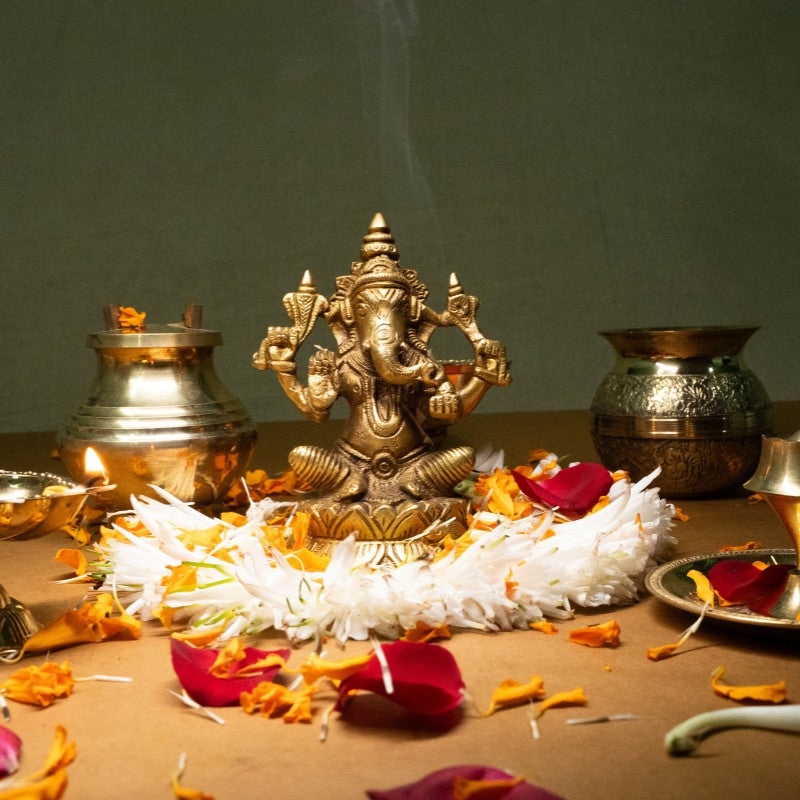 Shree Ganesh Murti “ Brass Idol of Vighnaharta kamal"